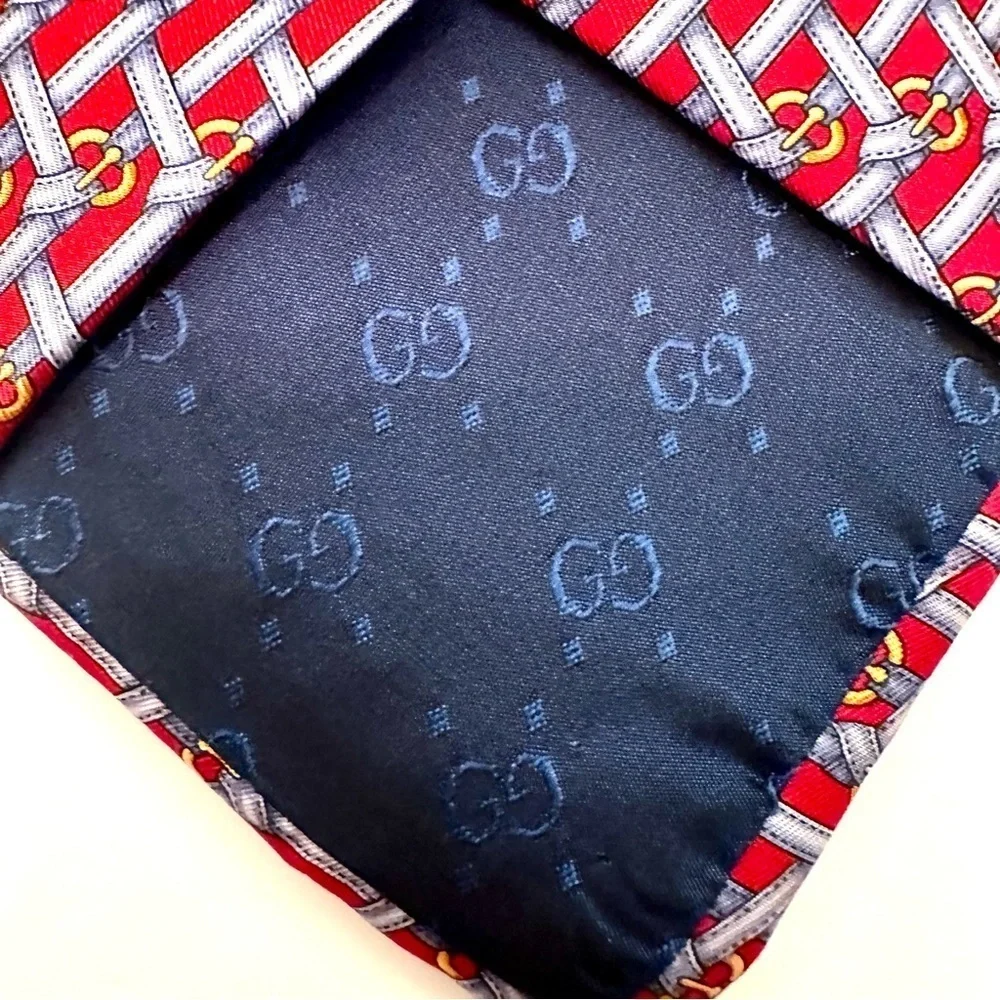 Gucci 100% Silk Men’s Tie Red Blue Gold Size O/S